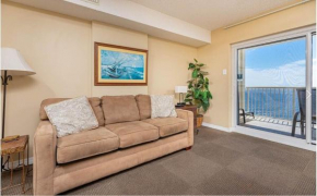 Royal Palms Unit 906